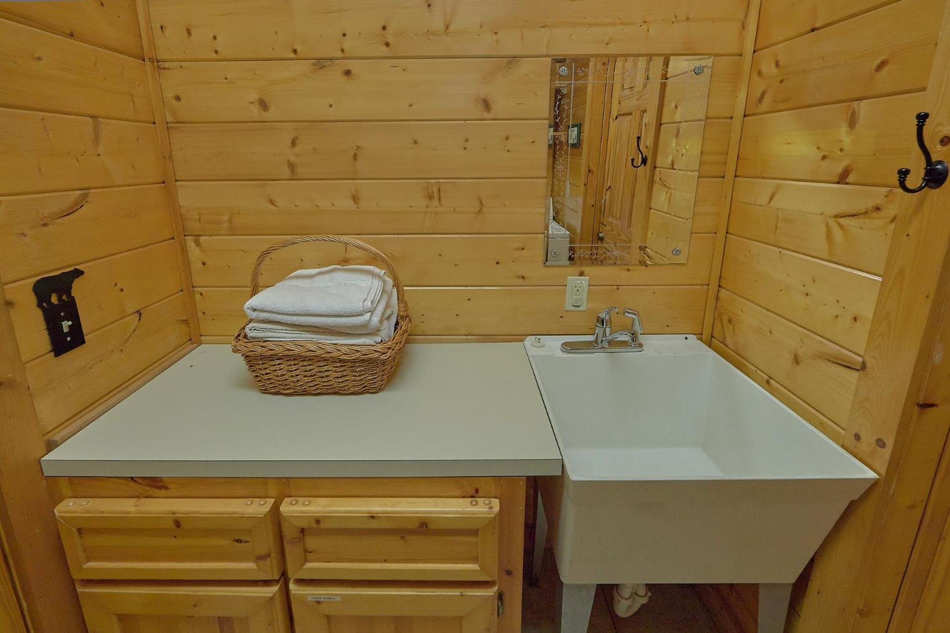 Creeksong Holiday Home Gatlinburg Eksteriør billede