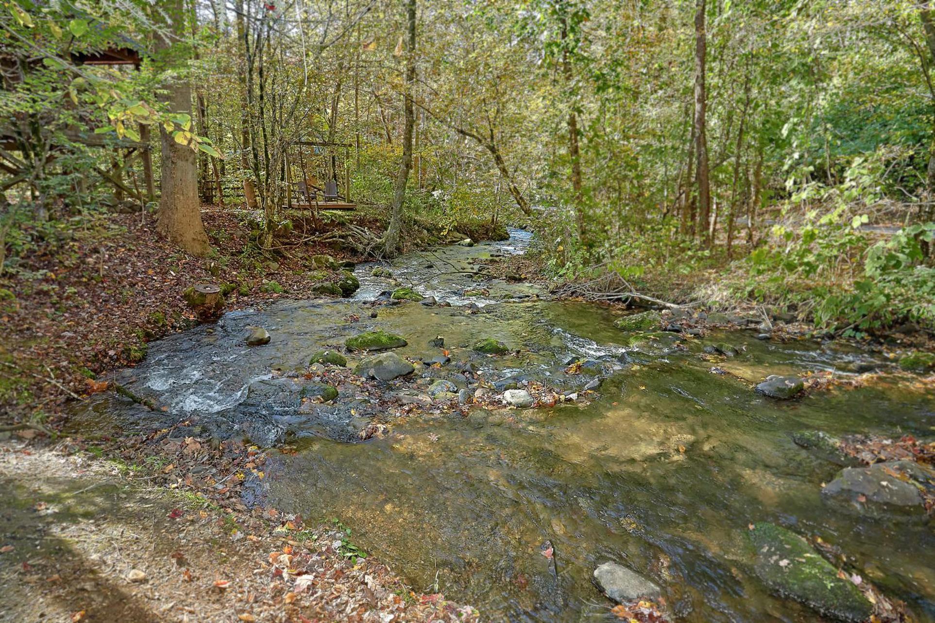 Creeksong Holiday Home Gatlinburg Eksteriør billede