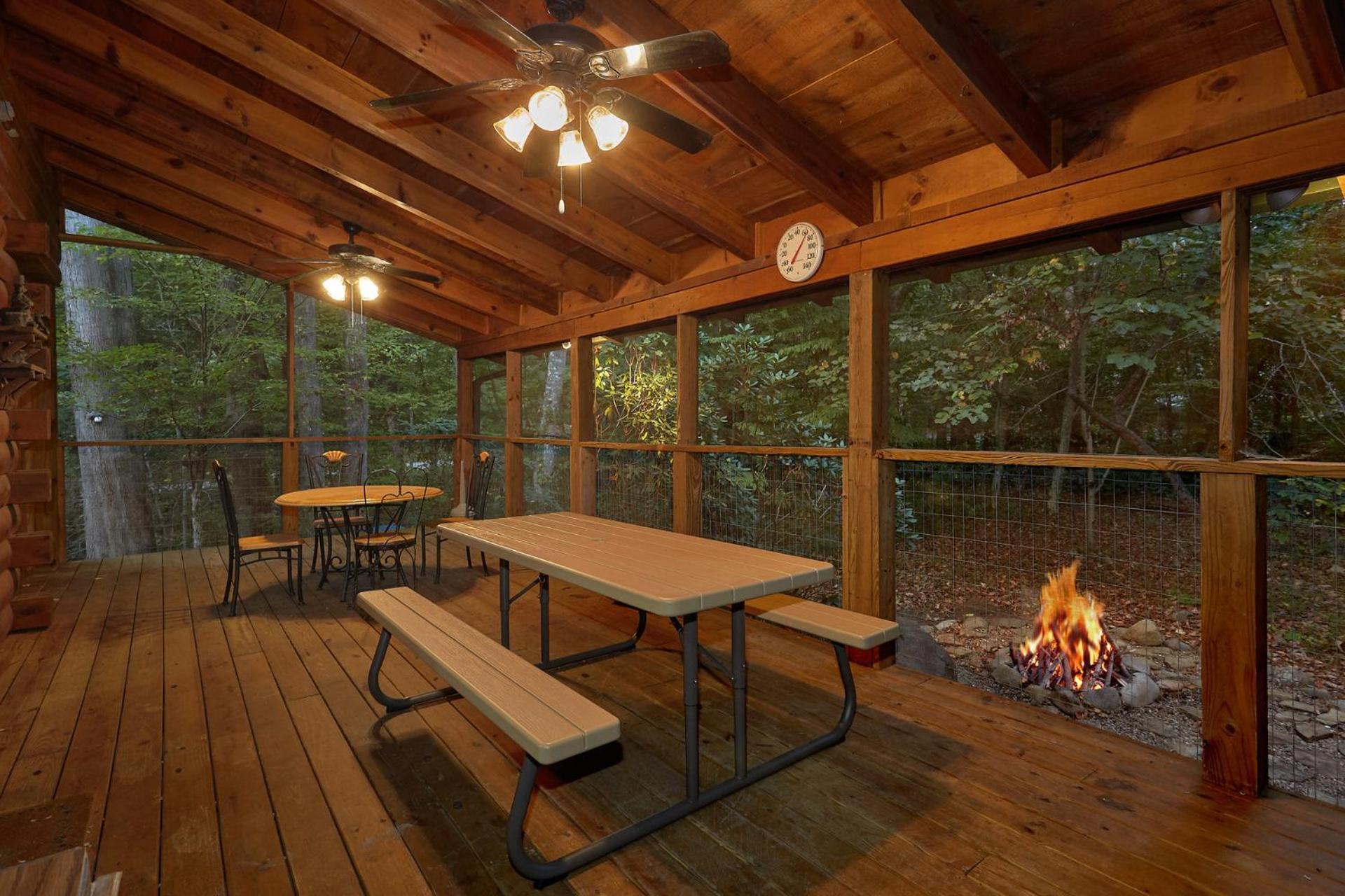 Creeksong Holiday Home Gatlinburg Eksteriør billede