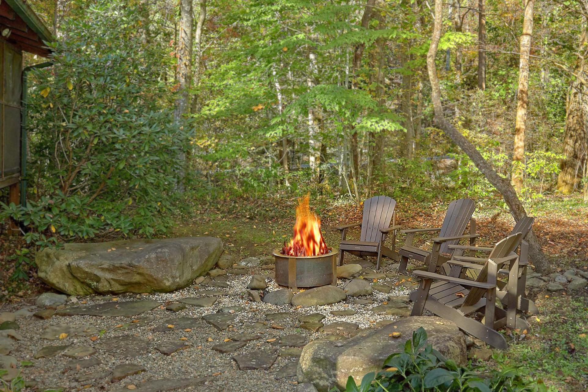Creeksong Holiday Home Gatlinburg Eksteriør billede
